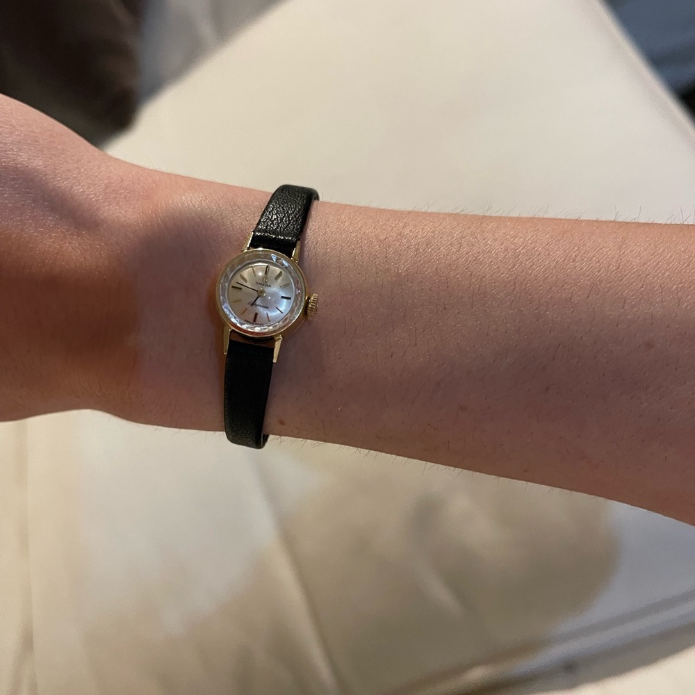 Omega Solid 14K gold watch automatic vintage